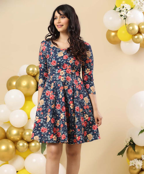 Half Sleeve Scoop Neck Mini Dress